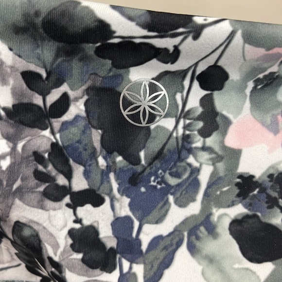 Gaiam Leggings - Picture 3 of 4